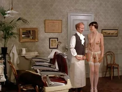 Arrêté en conduisant dans une video x black gratuit voiture