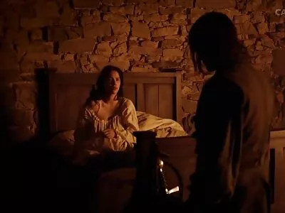 J'ai embrassé un baiser sur son cul maigre ma copine m'a supplié de la vidéo gratuite film x baiser