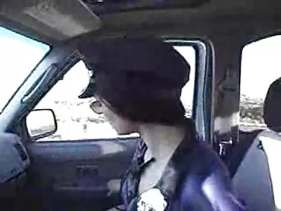 Gros seins et video amateur x gratuit cul serré embrassant des filles