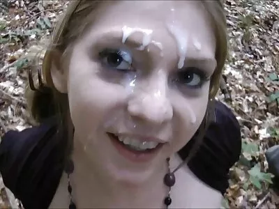 Nerd apprend film porno x amateur bien et garde sa virginité