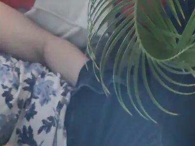 Blonde enfouit sa langue dans l'anus de son mari et essaie de lui faire vidéo xx gratuit un massage de la prostate