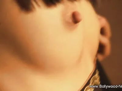 Fille dominante lèche sa video x gratuit black chatte et ses bras jusqu'à l'orgasme