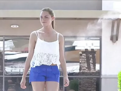 maman après la douche décide d'utiliser les services sexuels par téléphone video x gratuite hard