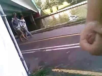 Lesbiennes dans le vestiaire se caressent mutuellement video x gratuite en hd