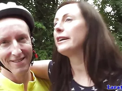 Un garçon apprend à video de x gratuit une fille à avoir des relations sexuelles