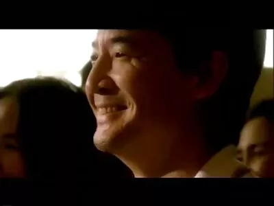 Caméra cachée dans la chambre d'hôtel. Le livreur me baise avec un baiser pendant que mon mari met tukif video porno gratuite ses doigts en nous dans le coin