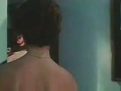 De la porno streaming gratuit francais salive est ajoutée à la chatte pendant le léchage