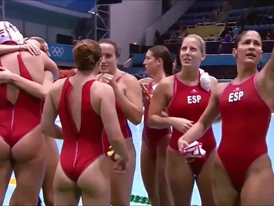 Je jouis sur le cul de salope dans la video x femme mure rue